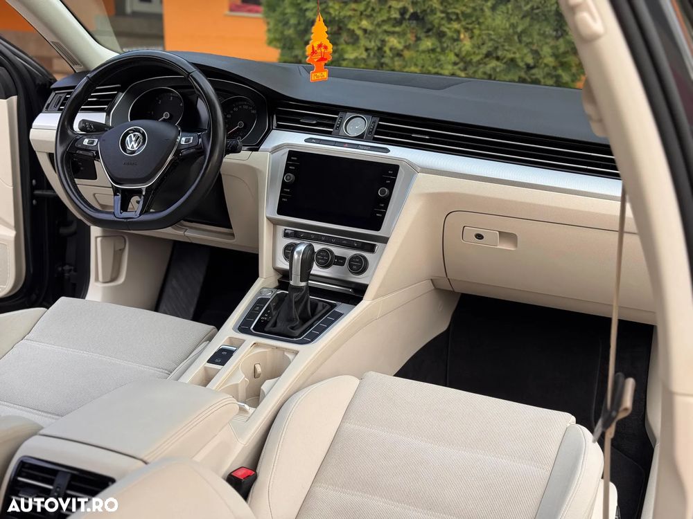 Volkswagen Passat Variant 2.0 TDI DSG (BlueMotion Technology) Highline - 19