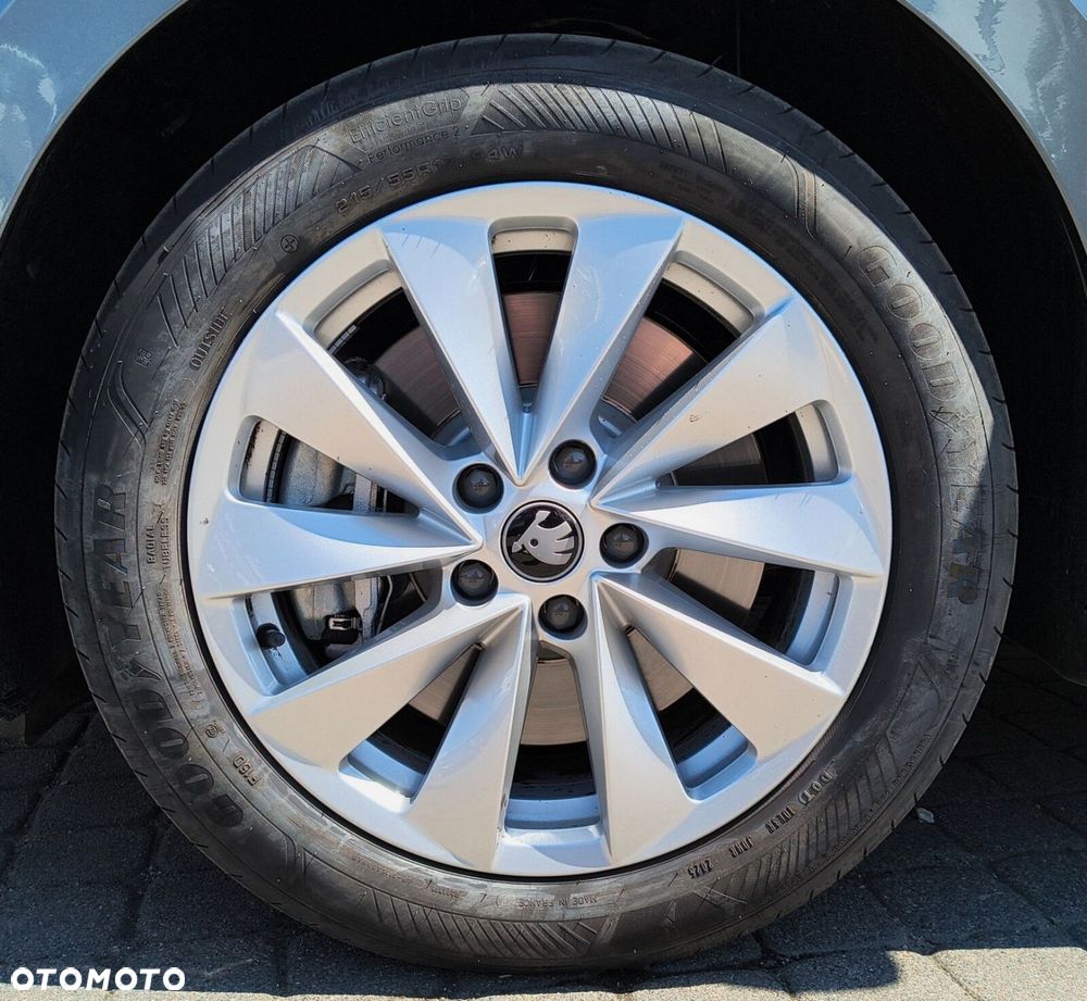 Skoda Superb 2.0 TSI Essence DSG - 26