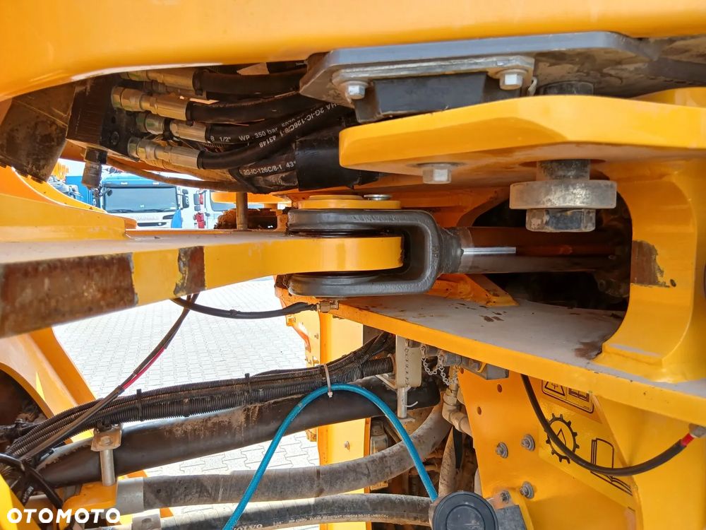 Volvo L180H ŁADOWARKA KOŁOWA - 29