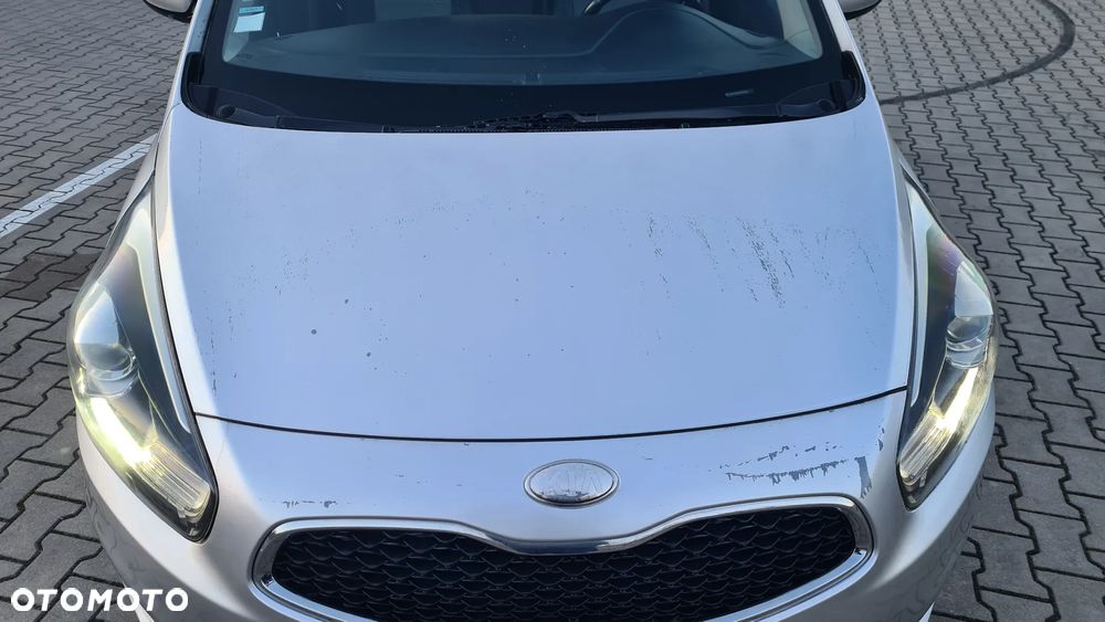 Kia Carens 1.7 CRDi L 7os - 13