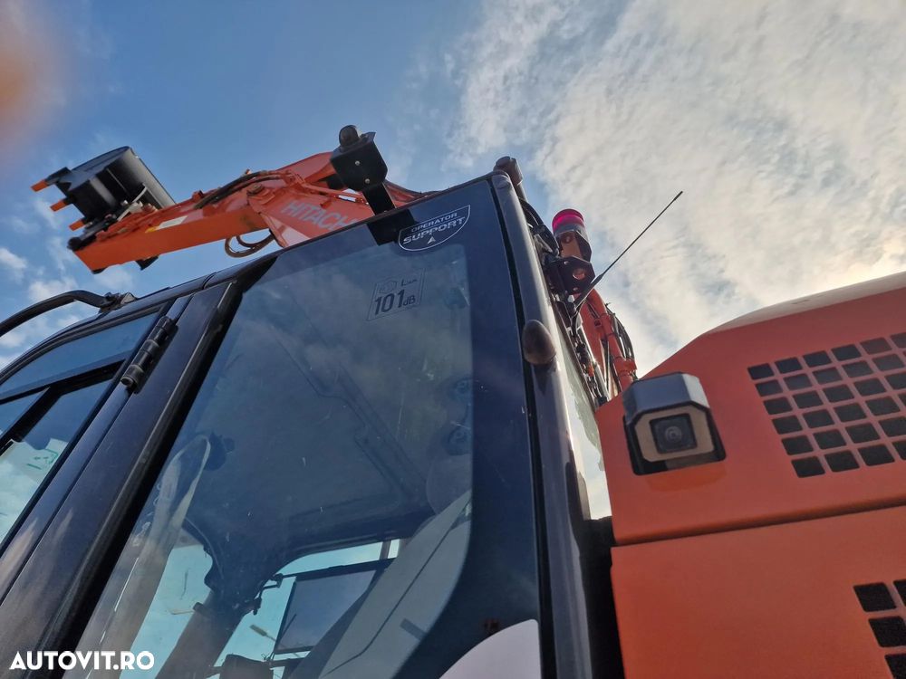 Hitachi ZX225-6, 26,2t, 2021, 2.976h, COMPACT. CUPLA RAPIDA, cupa NOUA, camera spate si laterale, lant 90% ok doar 300h mars, consum mediu 11l/h, ad sapare 7m, motor Isuzu, produs in JAPONIA, revizia efectuata, scaun cu incalzire,CA NOU, PROMOTIE 113.900 EUR - 39
