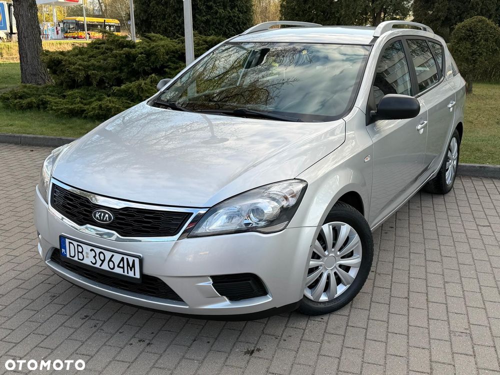 Kia Ceed 1.6 CRDi 90 Vision - 10