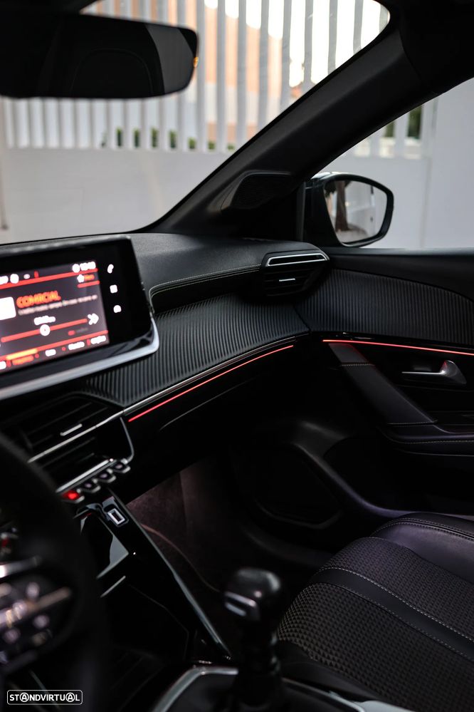 Peugeot 208 PureTech 100 GT Pack - 26