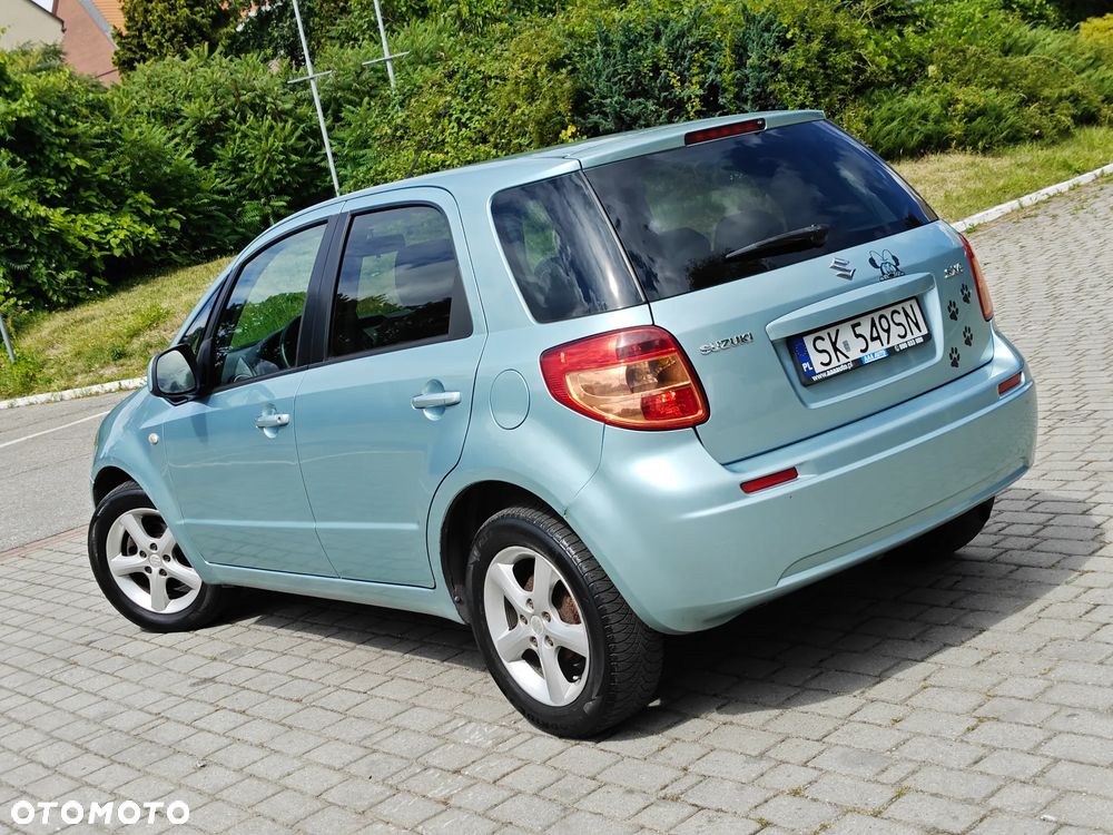 Suzuki SX4 1.5 Streetline 4x2 Classic - 1