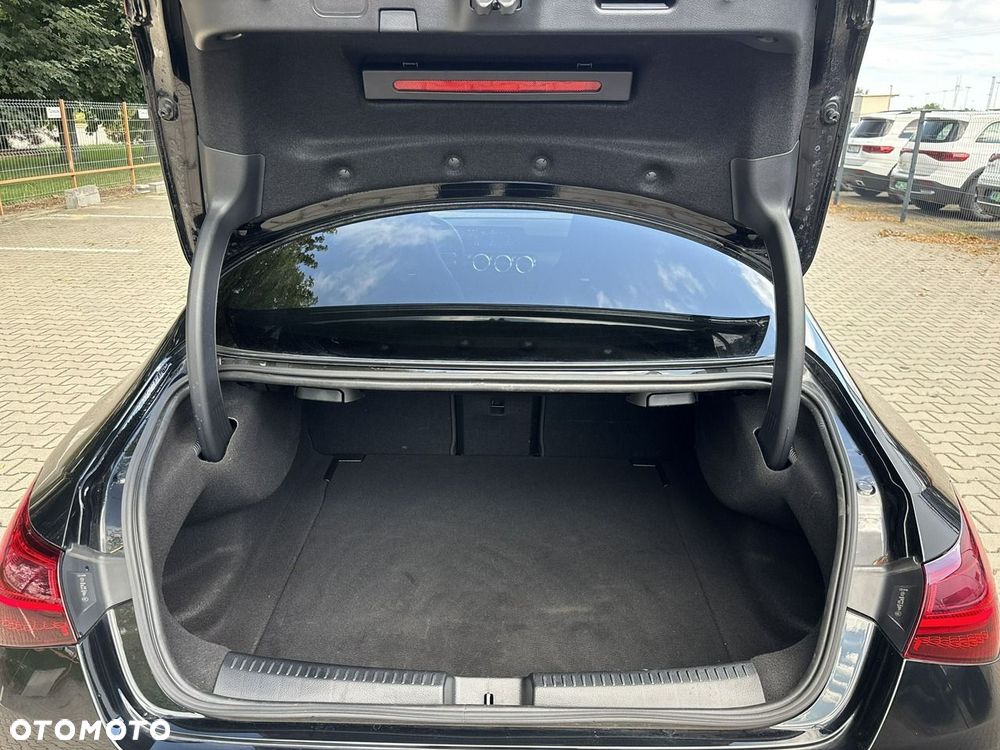 Mercedes-Benz CLA 200 7G-DCT - 21