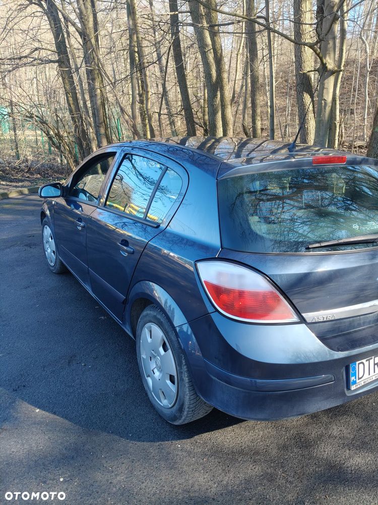 Opel Astra 1.6 Enjoy - 1