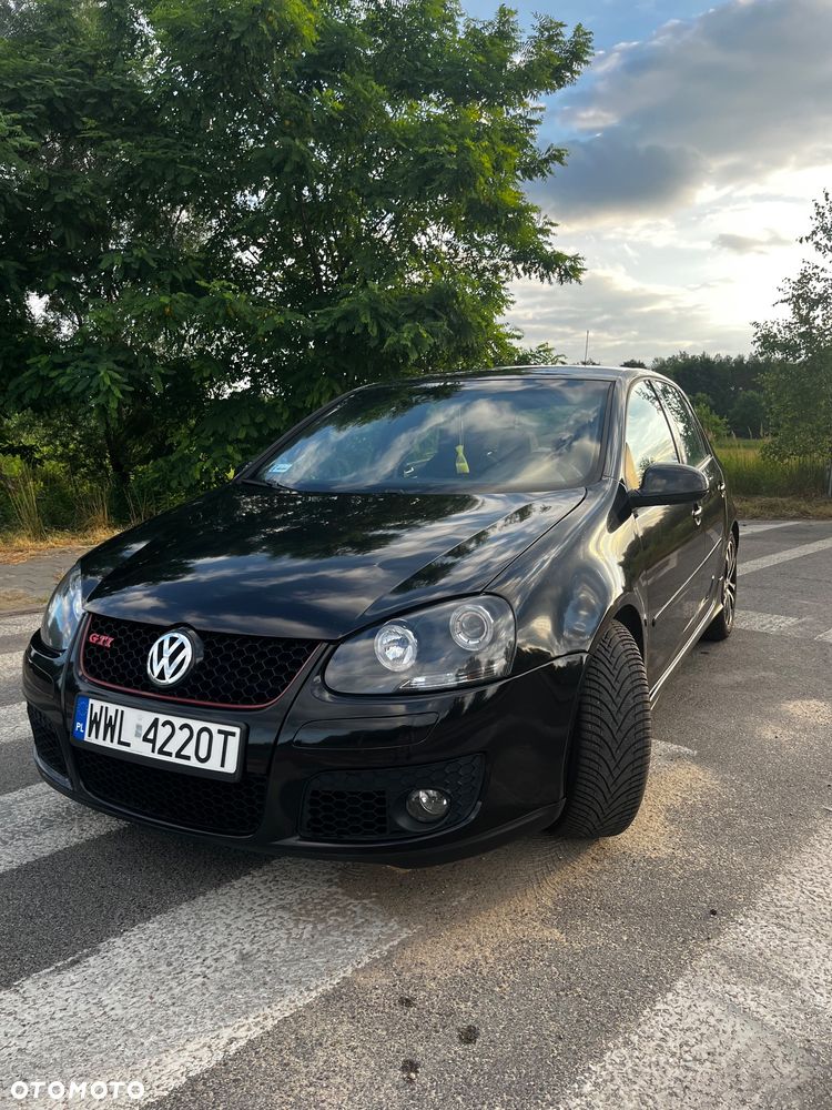 Volkswagen Golf - 4