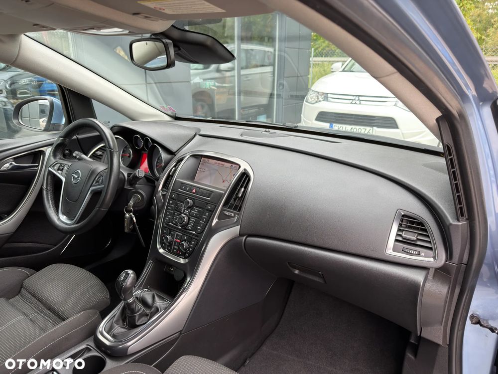 Opel Astra 1.4 T Cosmo - 9