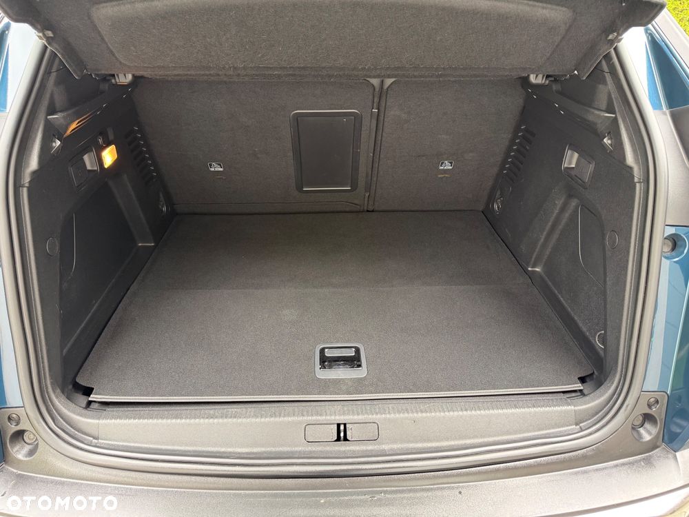 Peugeot 3008 225 e-EAT8 Allure Pack - 32