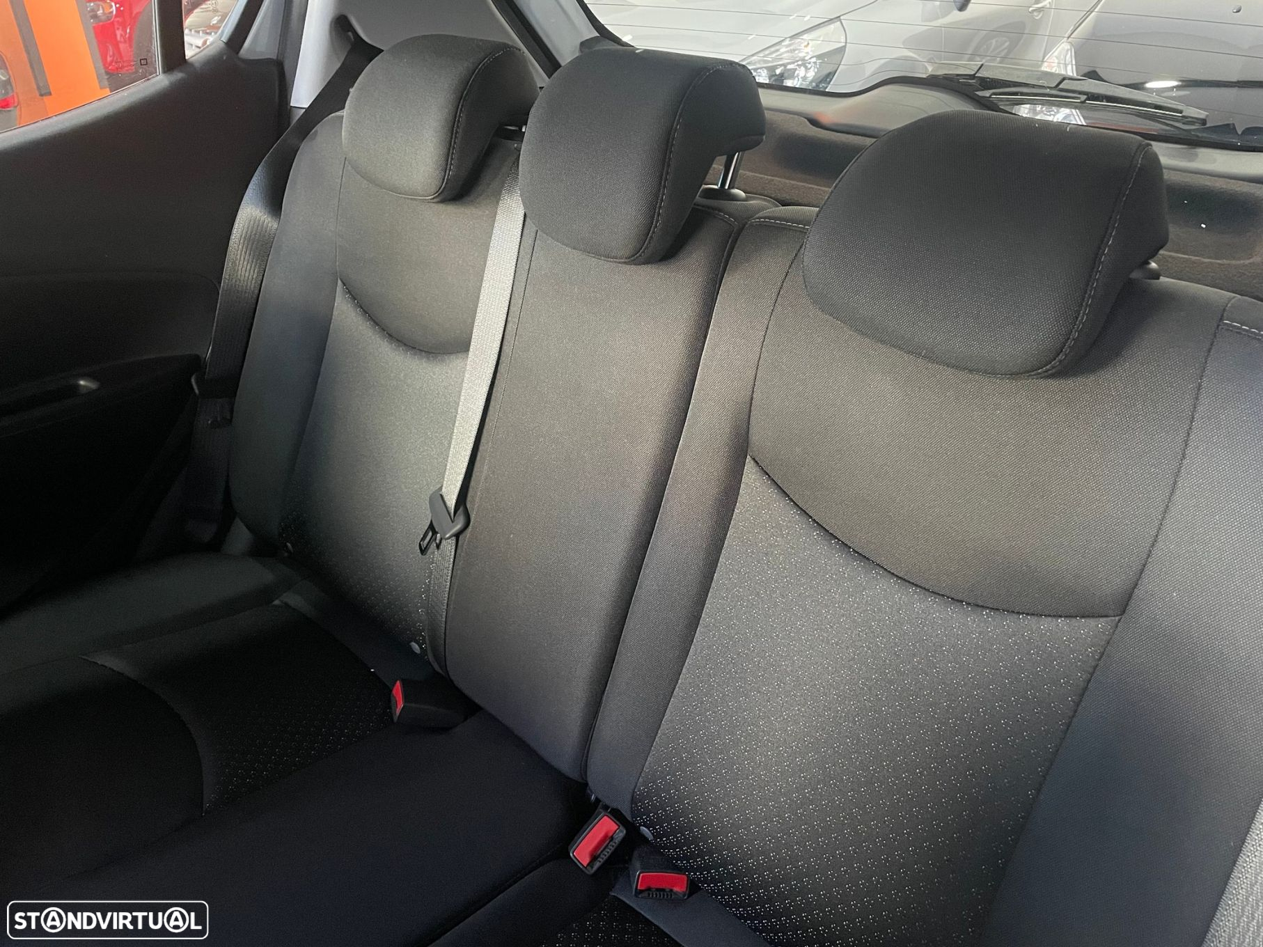 Opel Karl 1.0 - 8