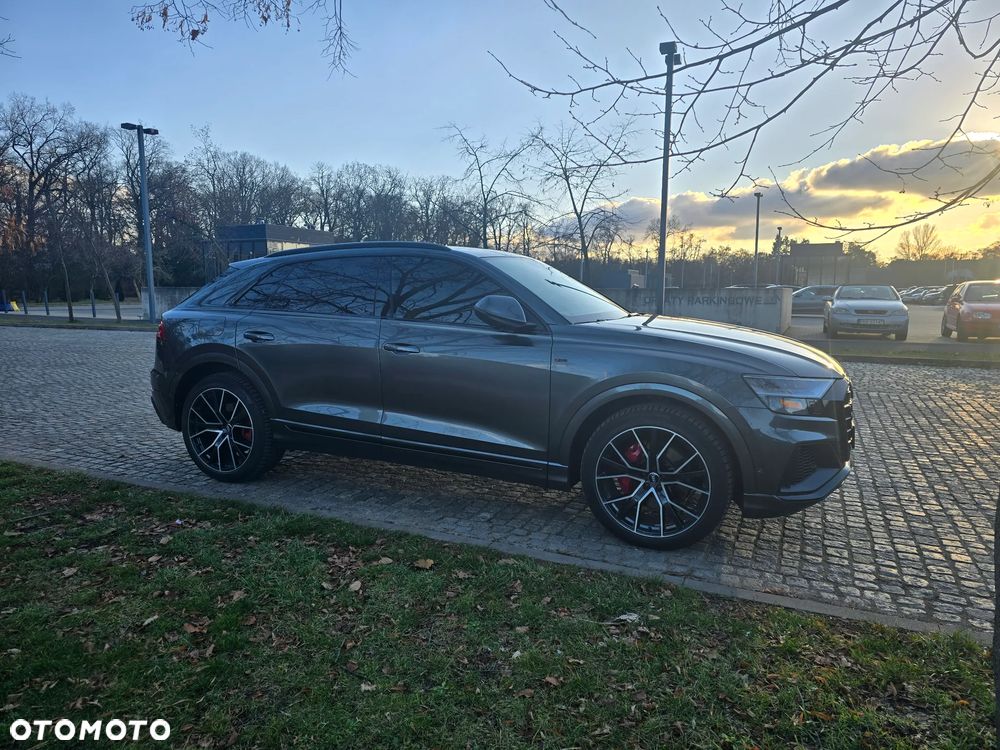 Audi Q8 55 TFSI quattro tiptronic competition plus - 24