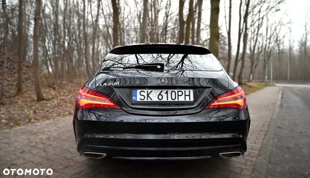 Mercedes-Benz CLA 200 7G-DCT AMG Line - 22