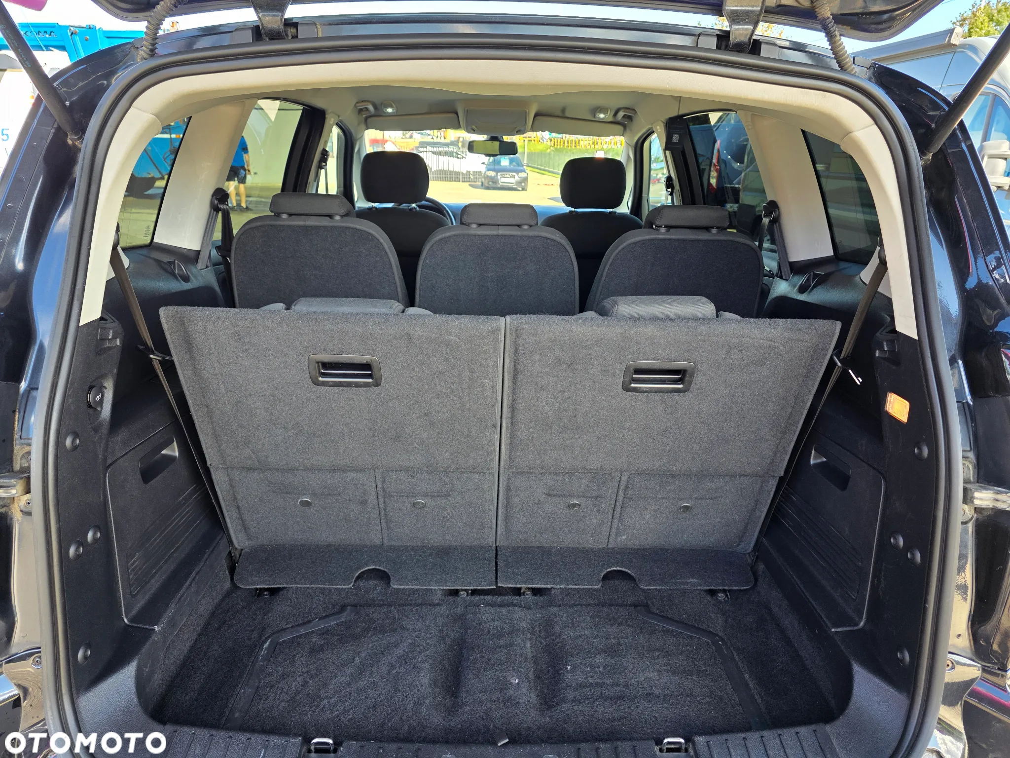 Ford S-Max - 7