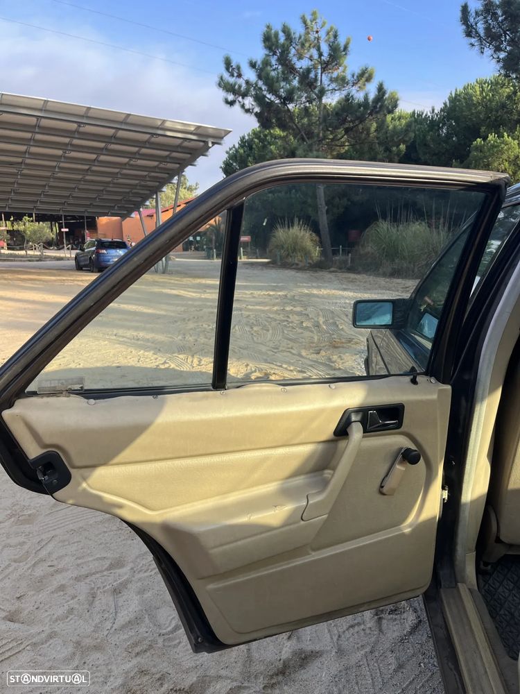 Mercedes-Benz 190 D 2.0 - 20