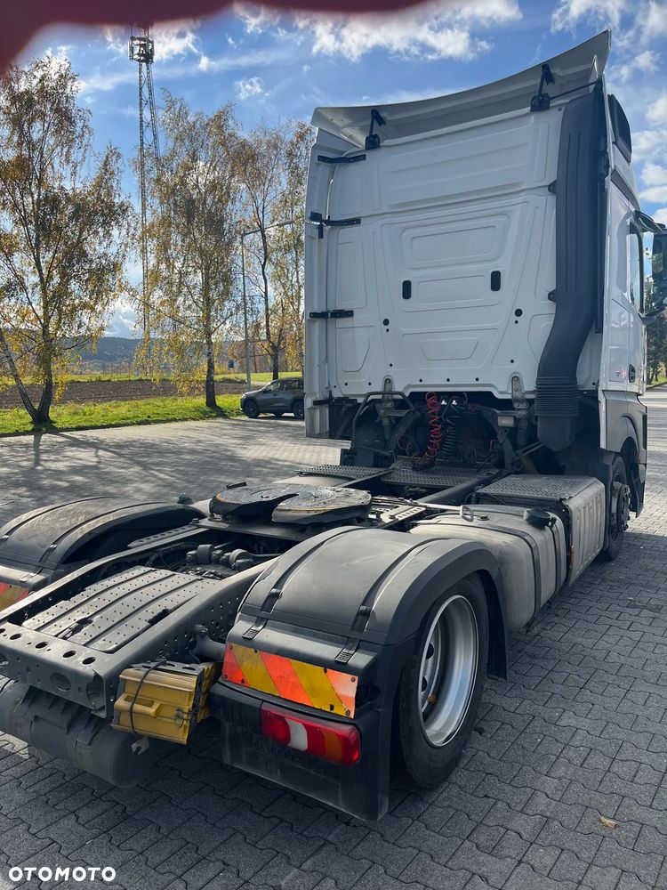 Mercedes-Benz Actros - 9