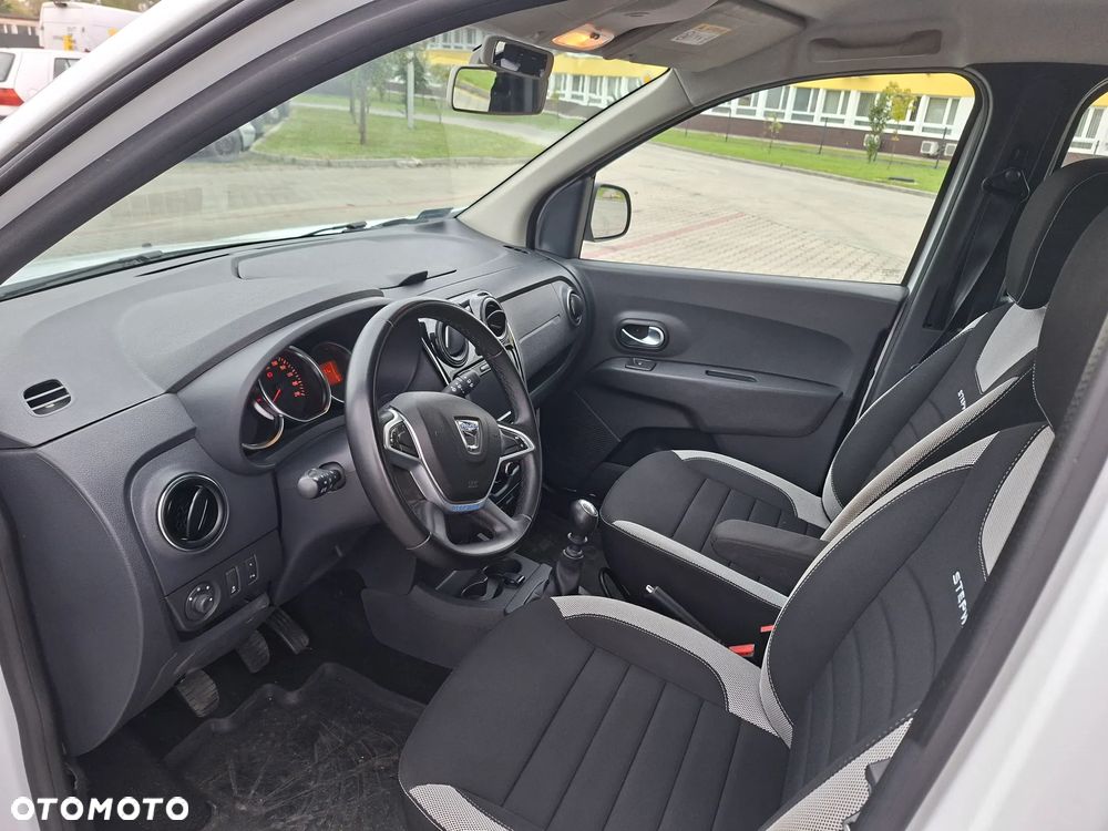 Dacia Lodgy 1.5 Blue dCi Stepway S&S - 10