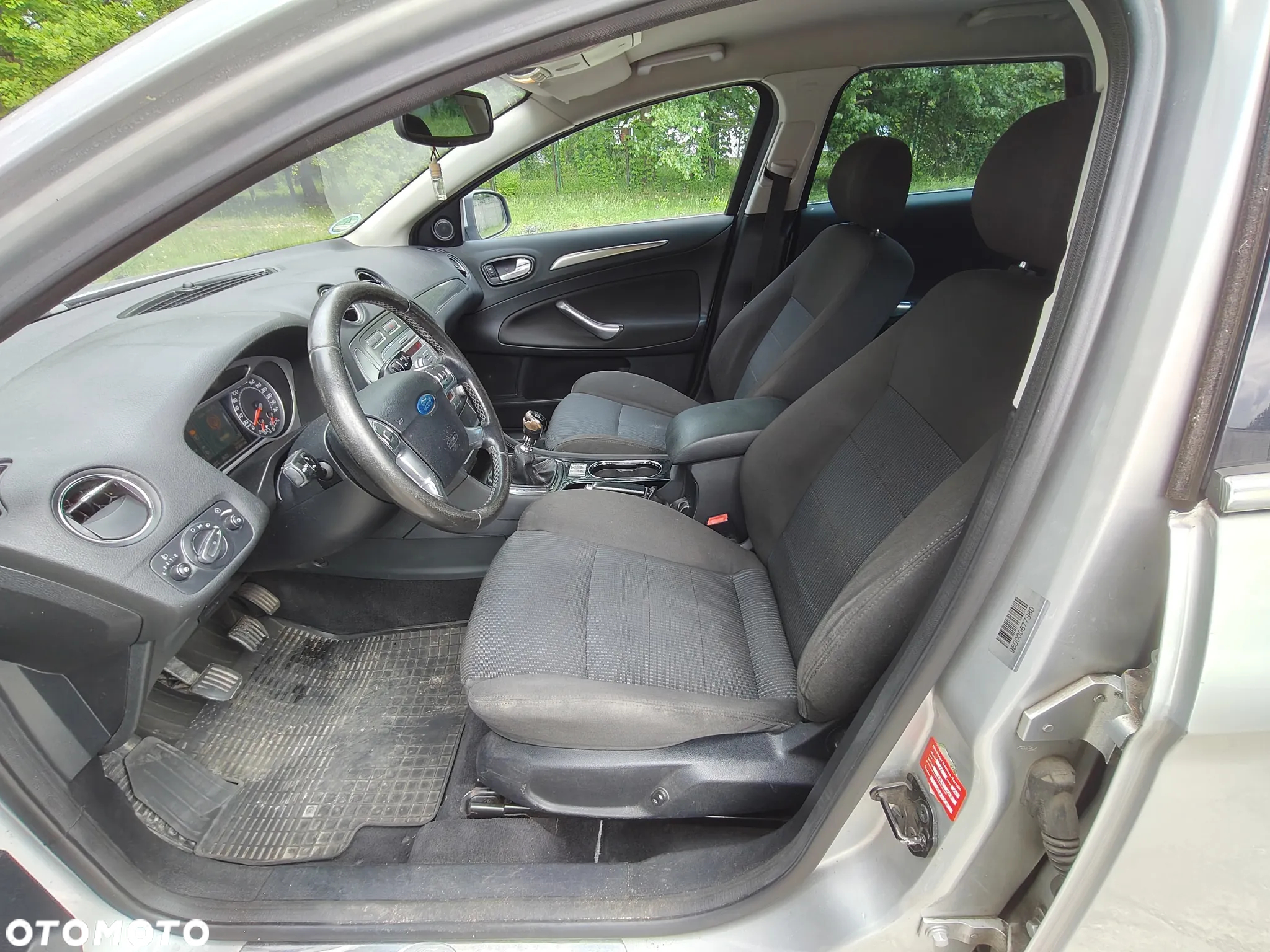 Ford Mondeo 2.0 TDCi Silver X - 13
