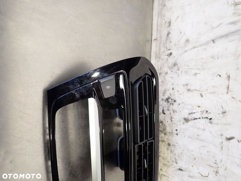 RAMKA RADIA PEUGEOT 301 - 2