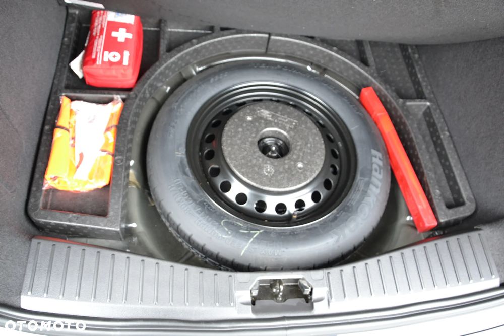 Ford C-MAX 2.0 TDCi Start-Stop-System Titanium - 31