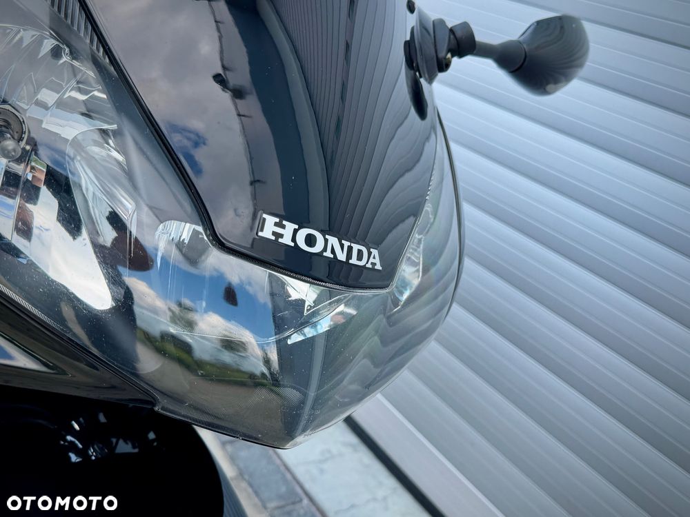 Honda CBR - 12