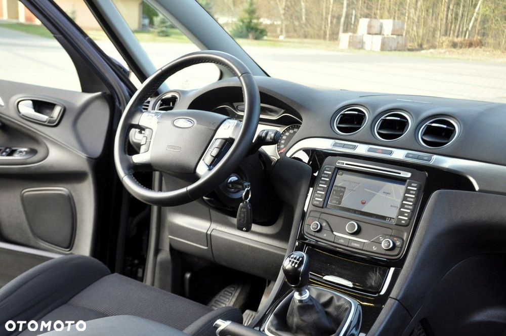 Ford S-Max - 25