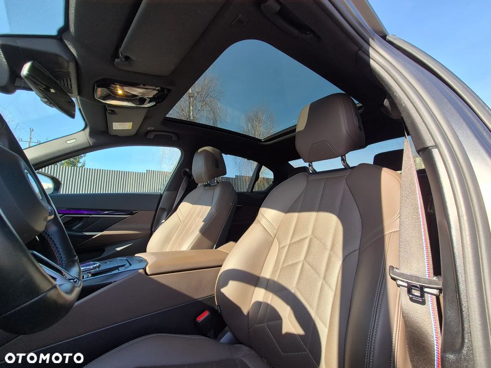 BMW i5 - 9