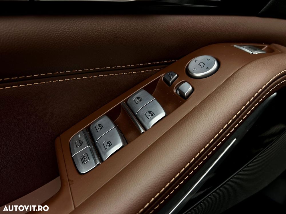 BMW X7 - 25