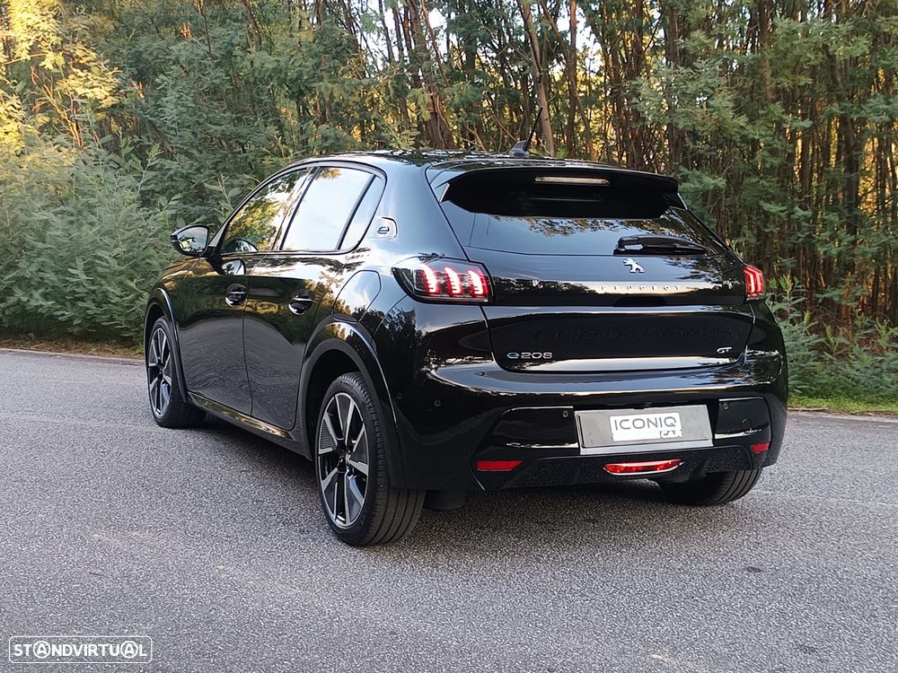 Peugeot e-208 GT Pack - 6