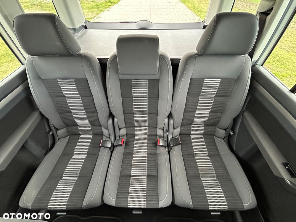 Volkswagen Touran 1.9 TDI United - 16