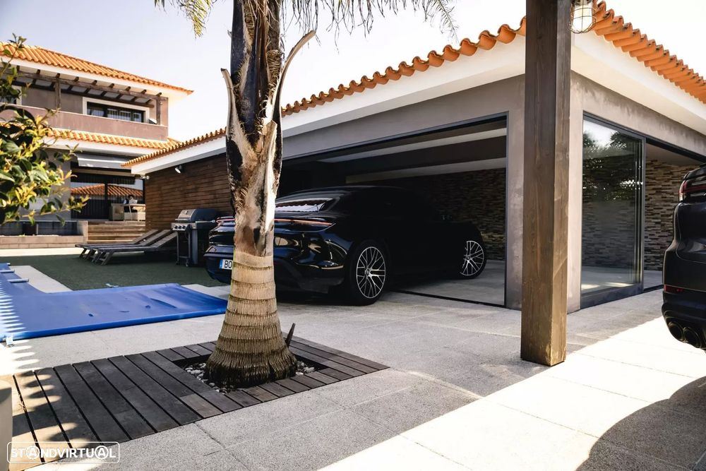 Porsche Taycan Standard - 12