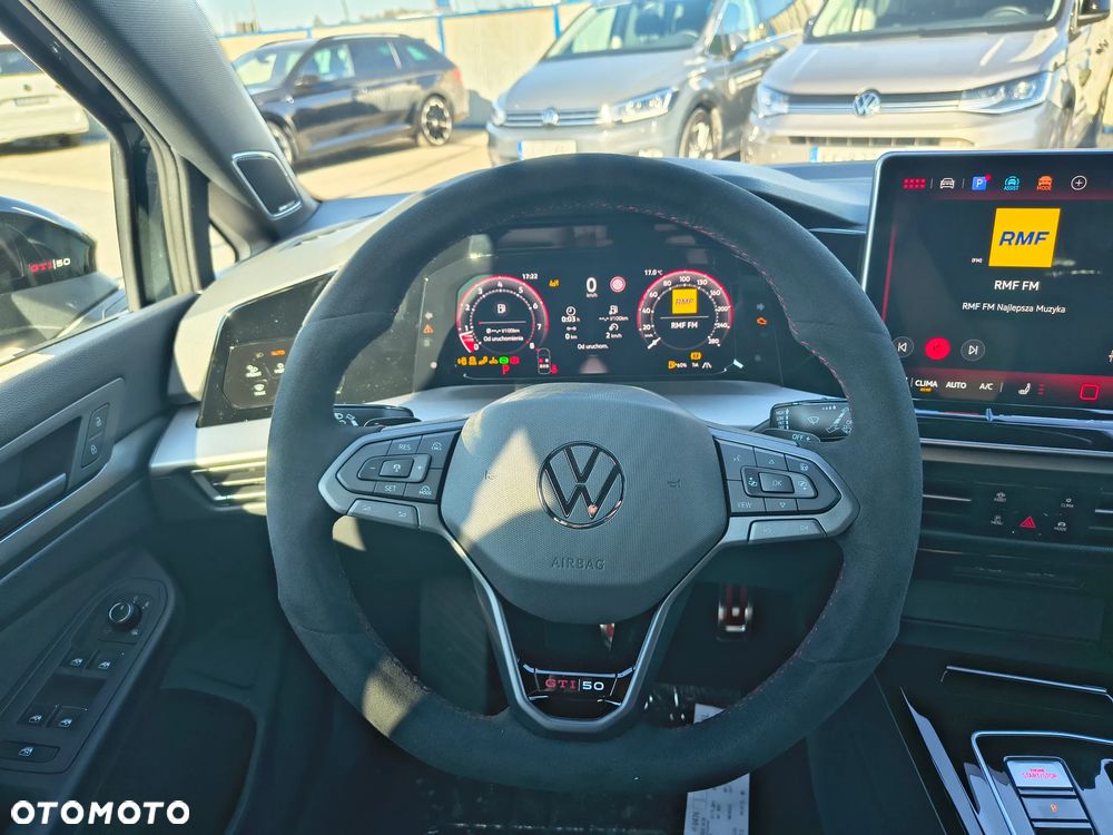 Volkswagen Golf - 13