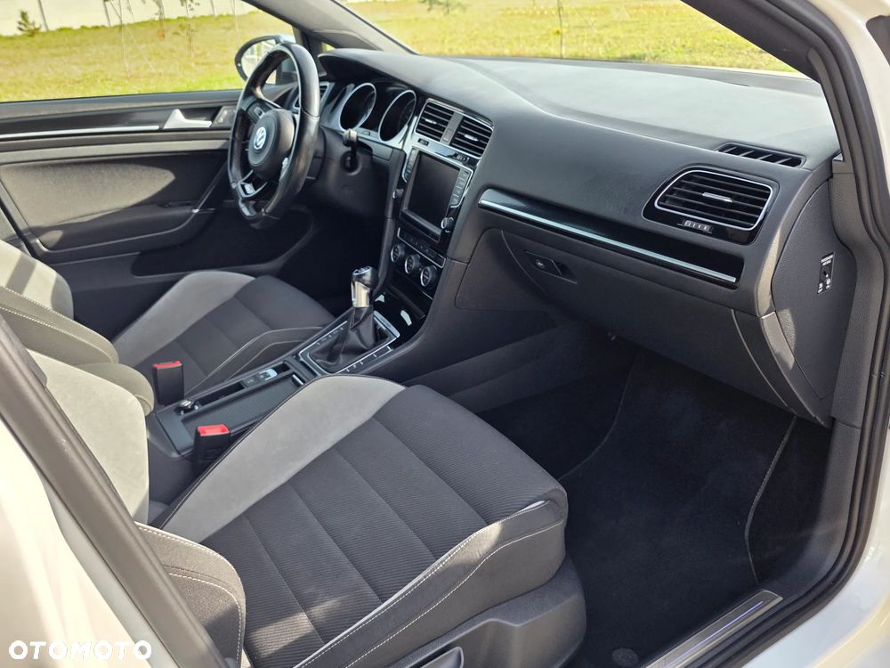 Volkswagen Golf 2.0 TSI BMT 4Mot R - 13