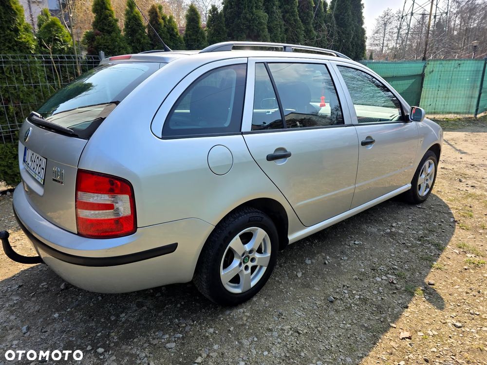 Skoda Fabia 1.2 HTP Combi Comfort - 2