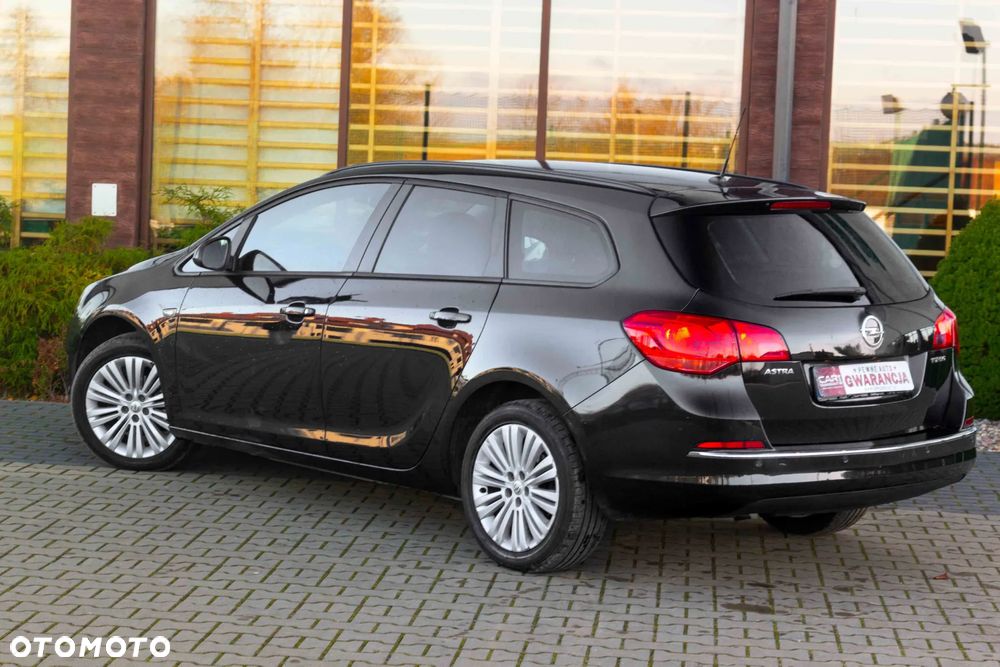 Opel Astra IV 1.4 T Enjoy EU6 - 12