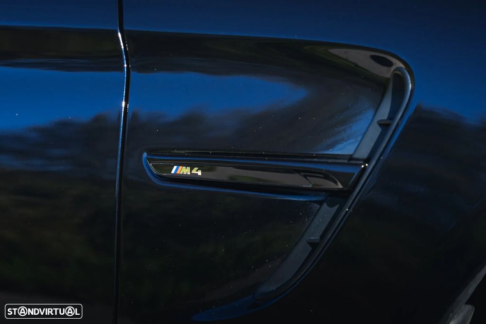 BMW M4 Coupe DKG Competition - 15