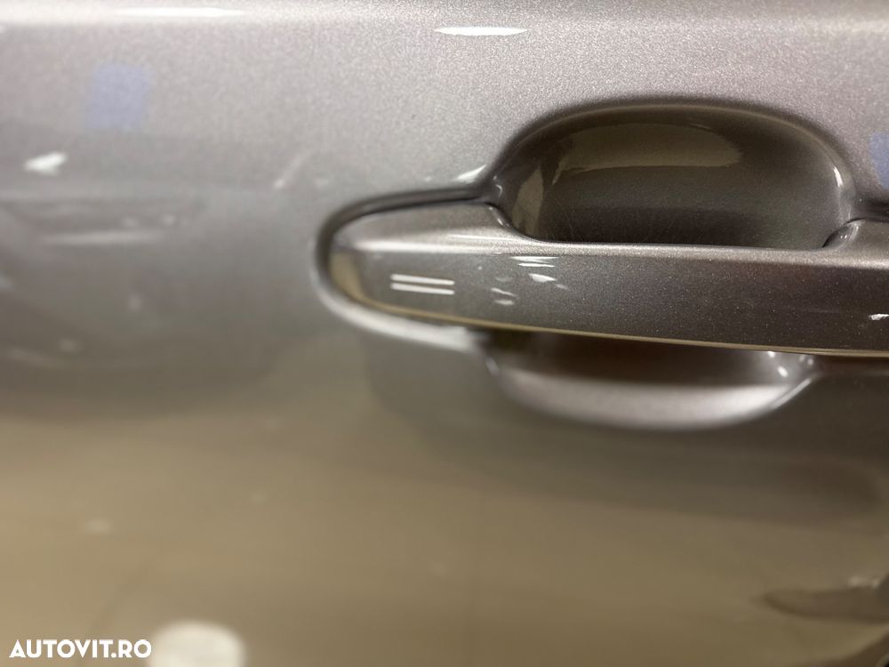 Toyota C-HR 1.8 HSD 122 CP 4x2 CVT C-lassy bi-tone - 30