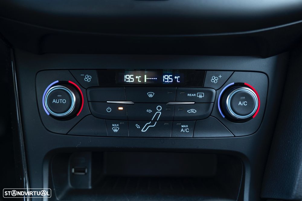 Ford Focus SW 1.5 TDCi Titanium - 15