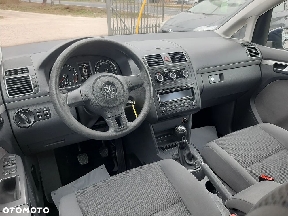 Volkswagen Touran 1.6 TDI DPF BlueMotion Technology Comfortline - 16