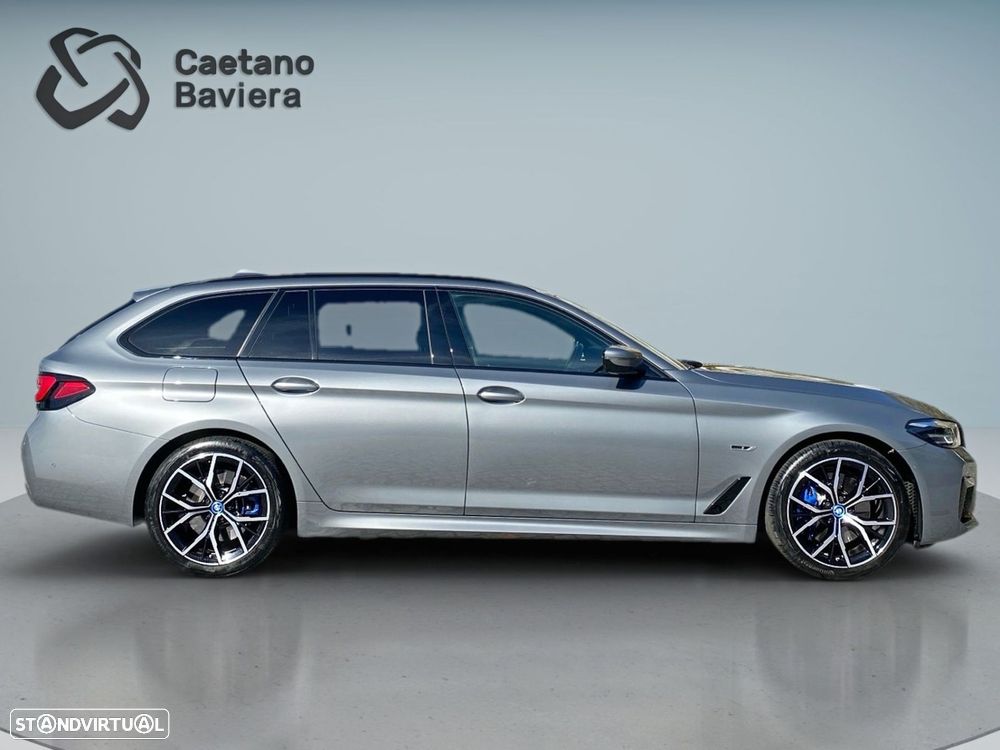 BMW 530 e Pack Desportivo M - 25
