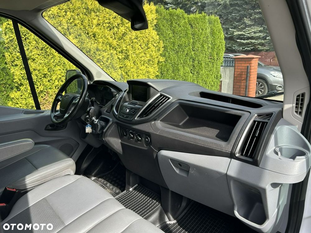 Ford Transit - 13
