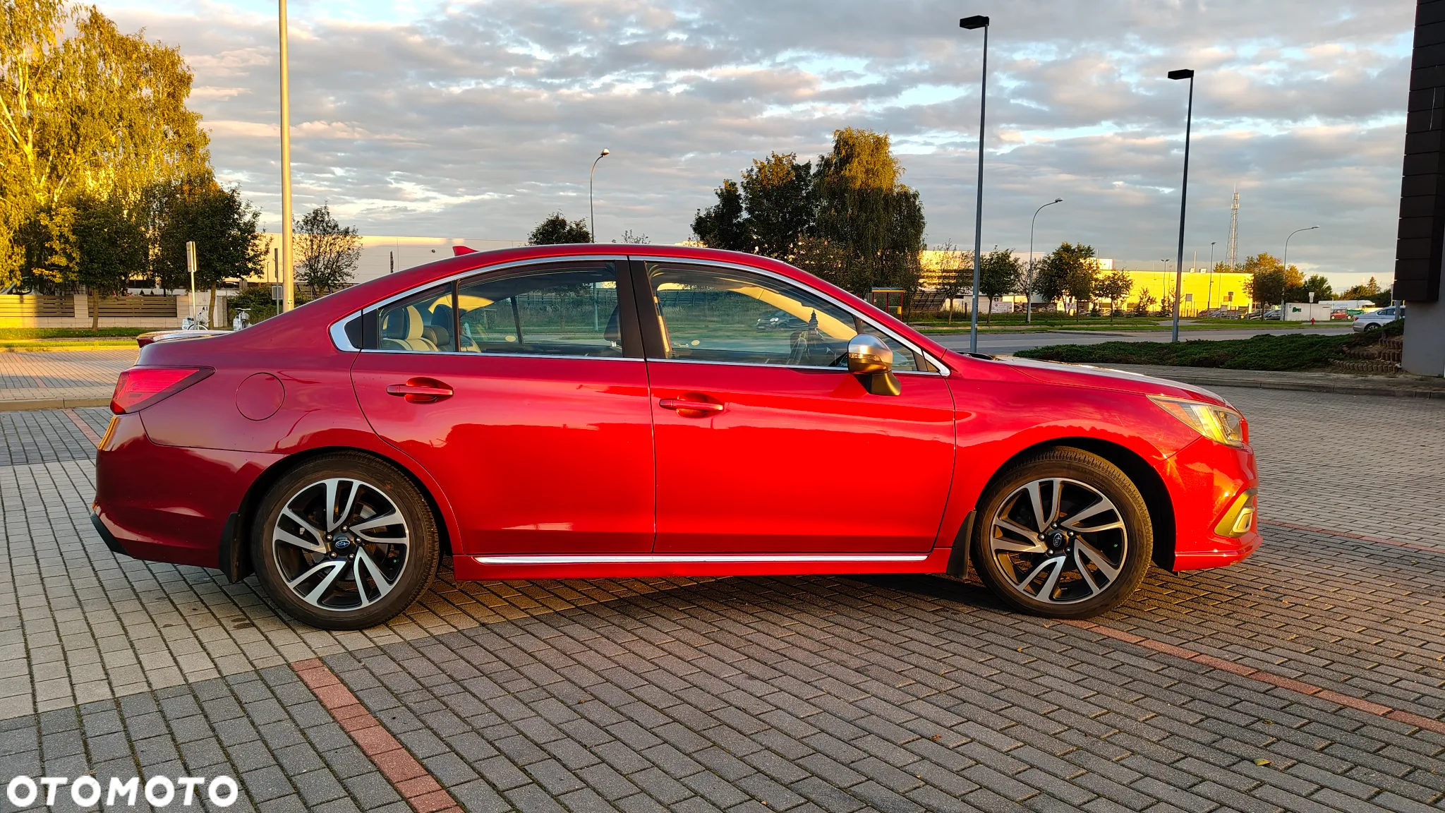 Subaru Legacy - 16