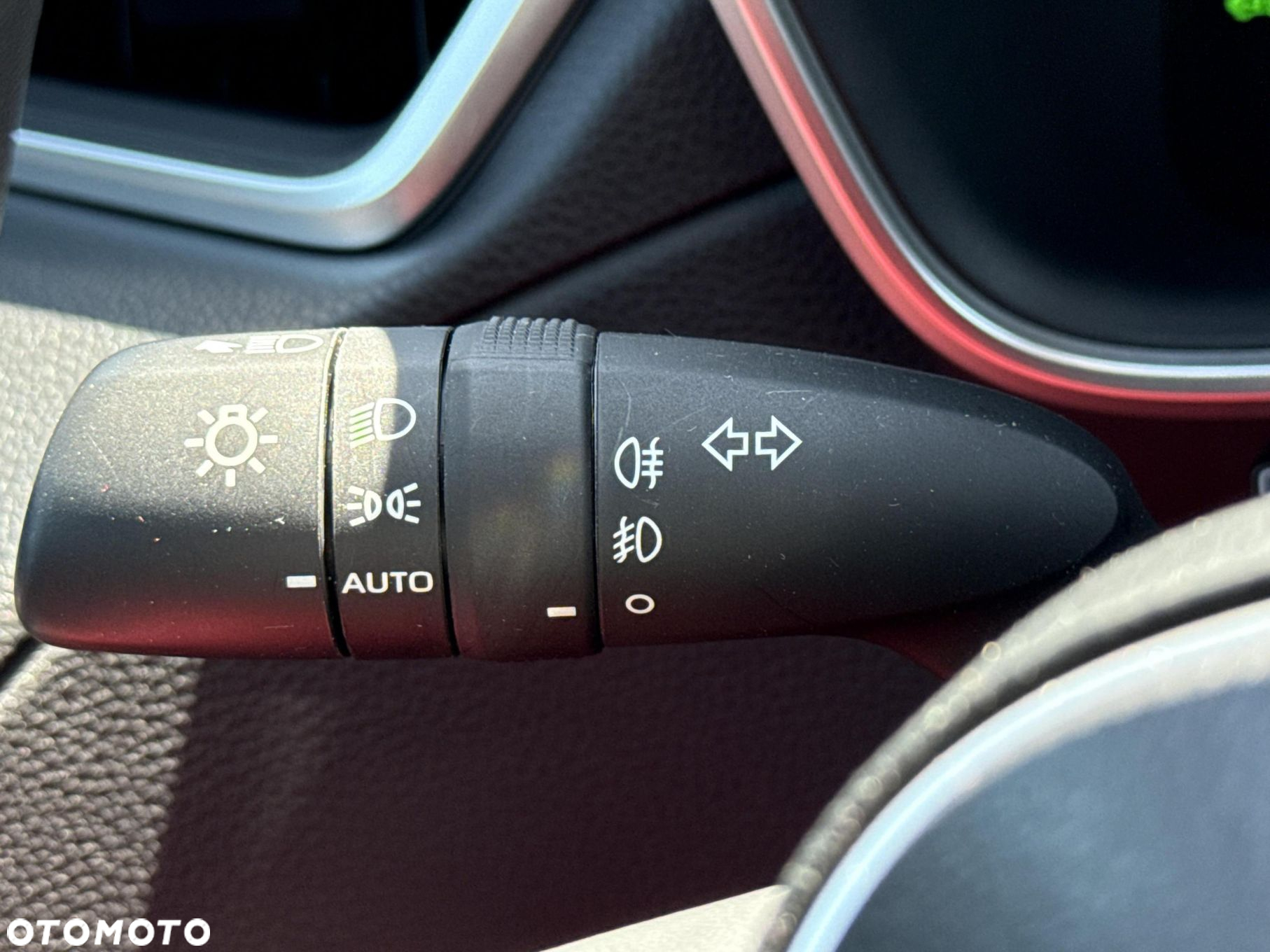 Toyota Corolla Cross 2.0 Hybrid Comfort - 18
