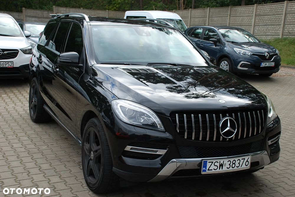 Mercedes-Benz ML 350 BlueTec 4-Matic - 2