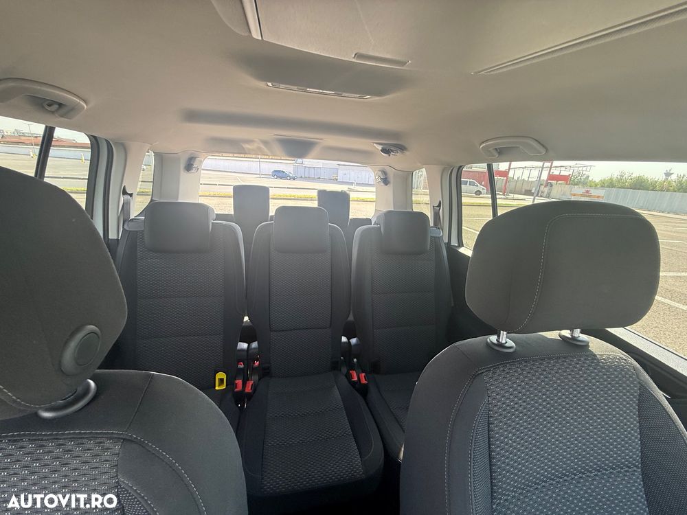 Volkswagen Touran ver-1-6-tdi-scr-bluemotion-technology-dsg-comfortline - 16