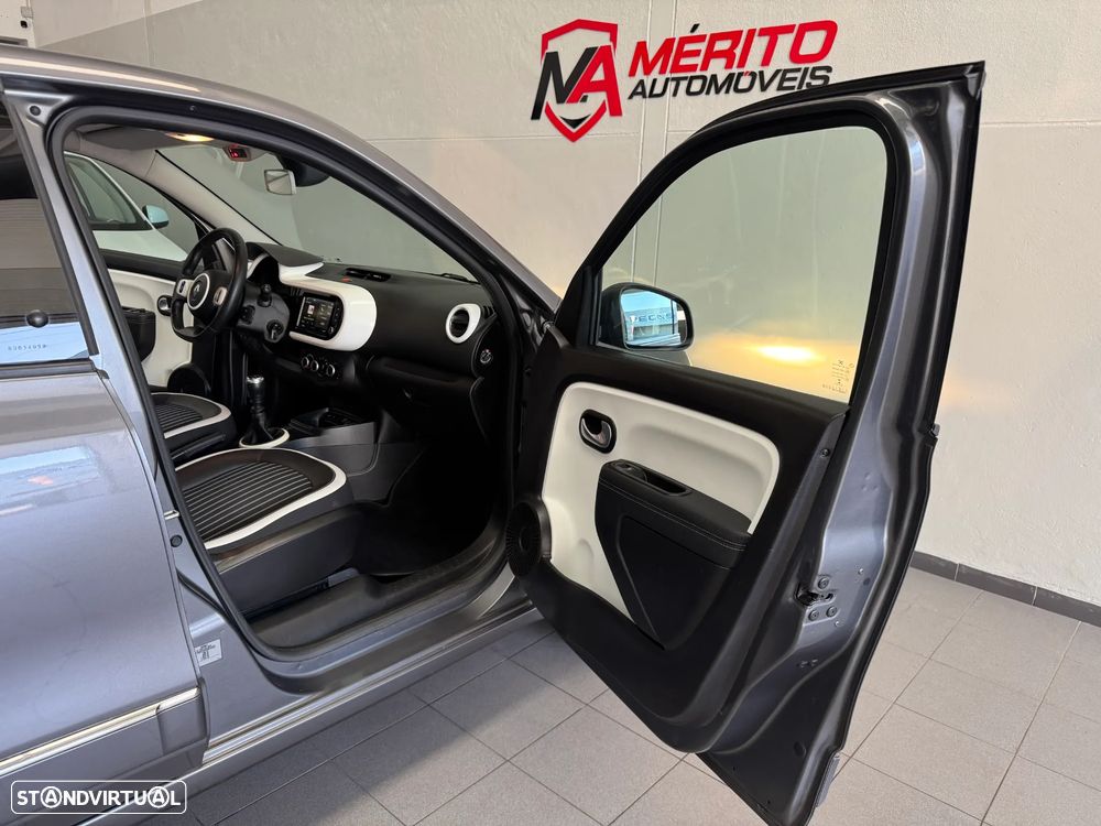 Renault Twingo TCE 90 INTENS - 17