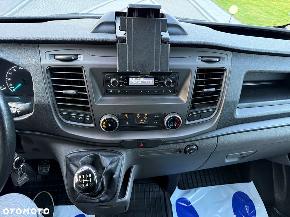 Ford Transit Custom 290 L2H1 Limited - 36