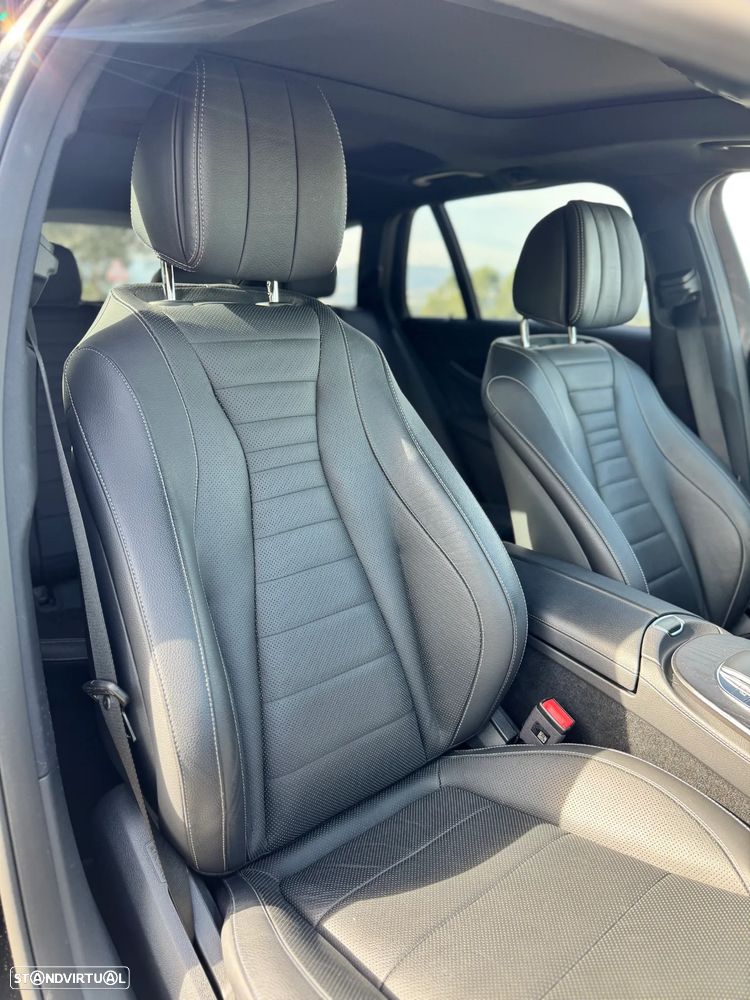 Mercedes-Benz E 300 de 4Matic 9G-TRONIC AMG Line - 15