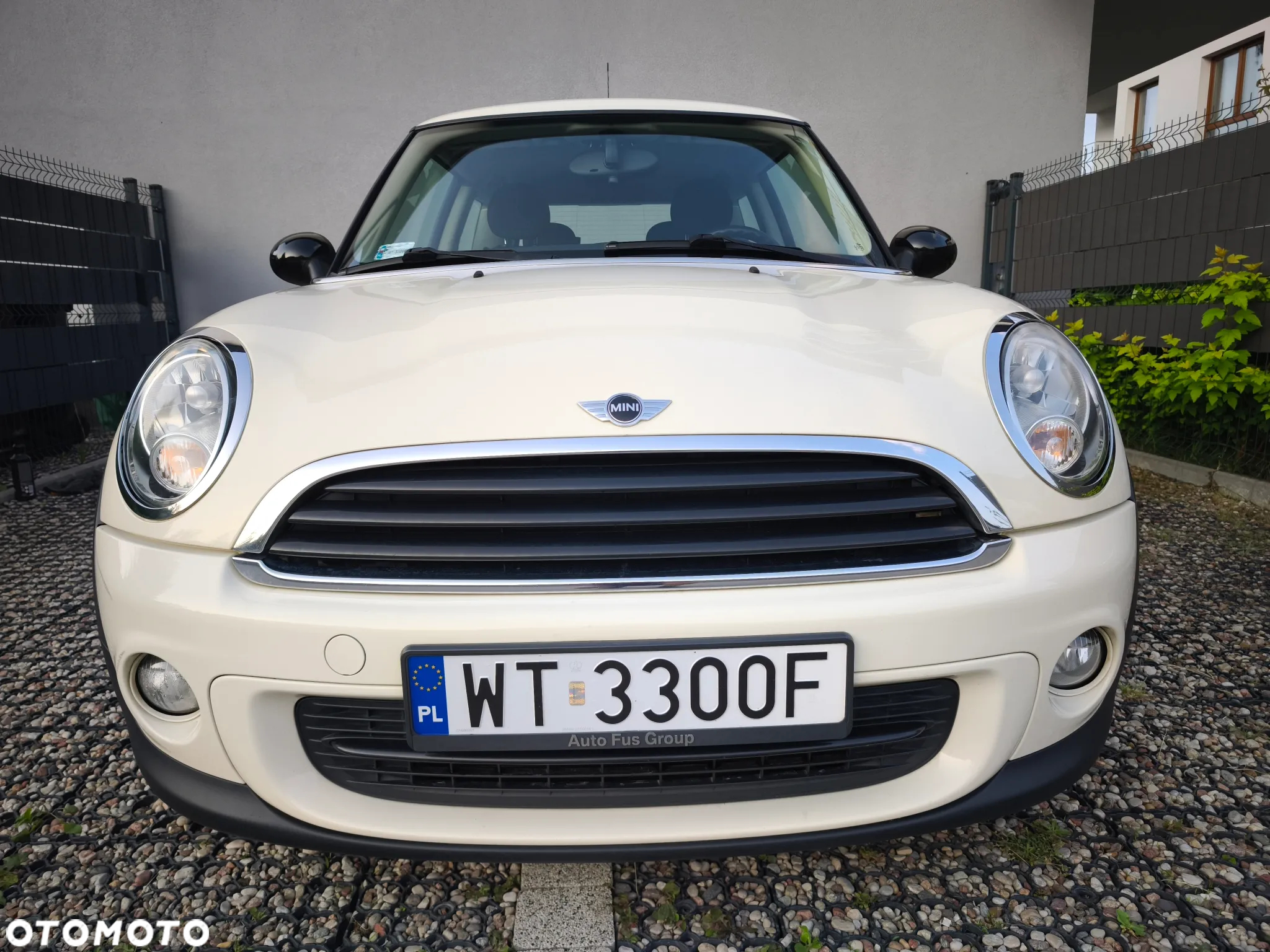 MINI ONE Standard - 5