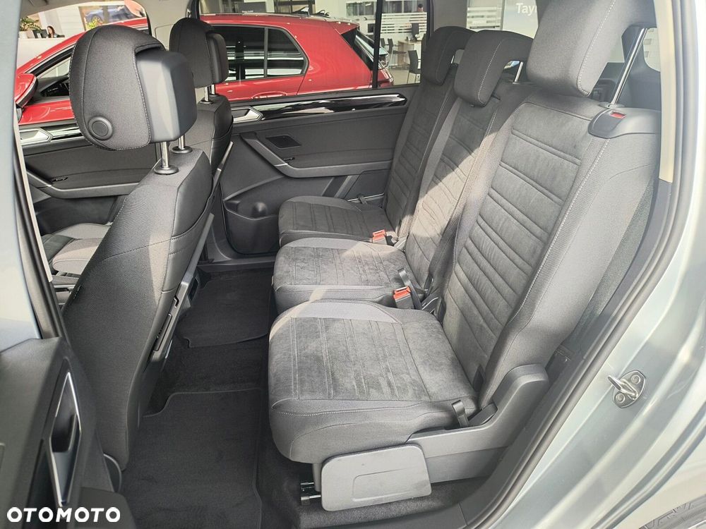 Volkswagen Touran - 9