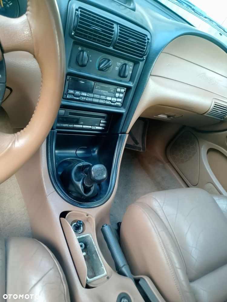 Ford Mustang 4.9 GT Convertible - 10